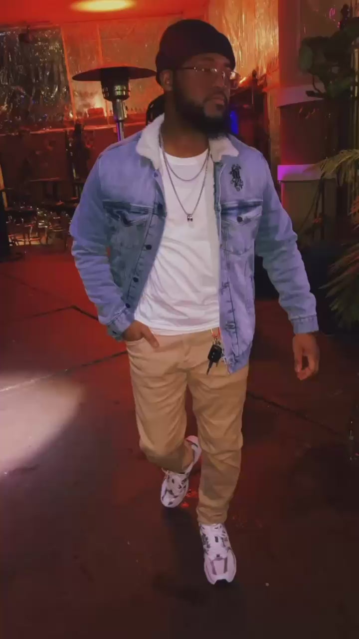 Load and play video in Gallery viewer, Maadish | denim sherpa jacket
