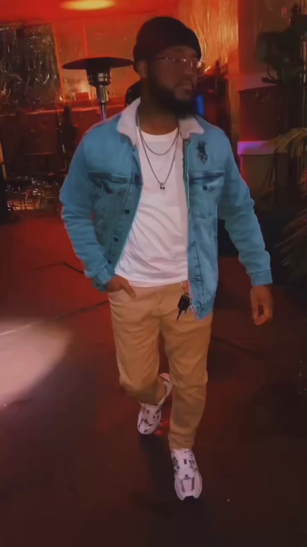 Load and play video in Gallery viewer, Maadish | denim sherpa jacket
